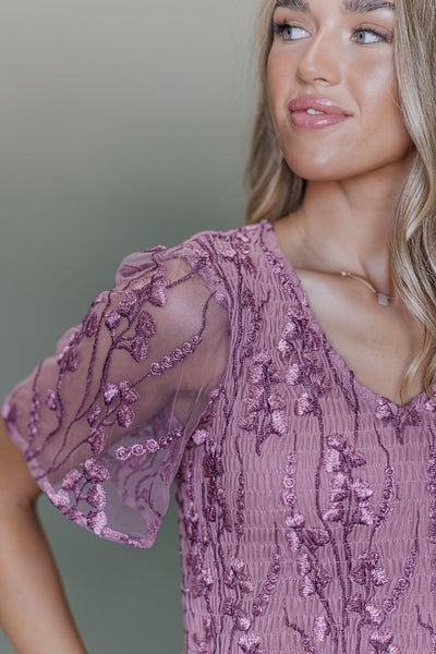 Tayla Midi Lace Dress in Orchid Pink