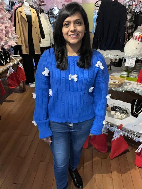 Bow Accented Crew Neck Long Sleeve Blue Sweater