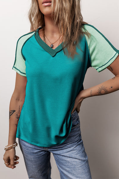 Green Exposed Seam Color Block Knitted V Neck T-shirt