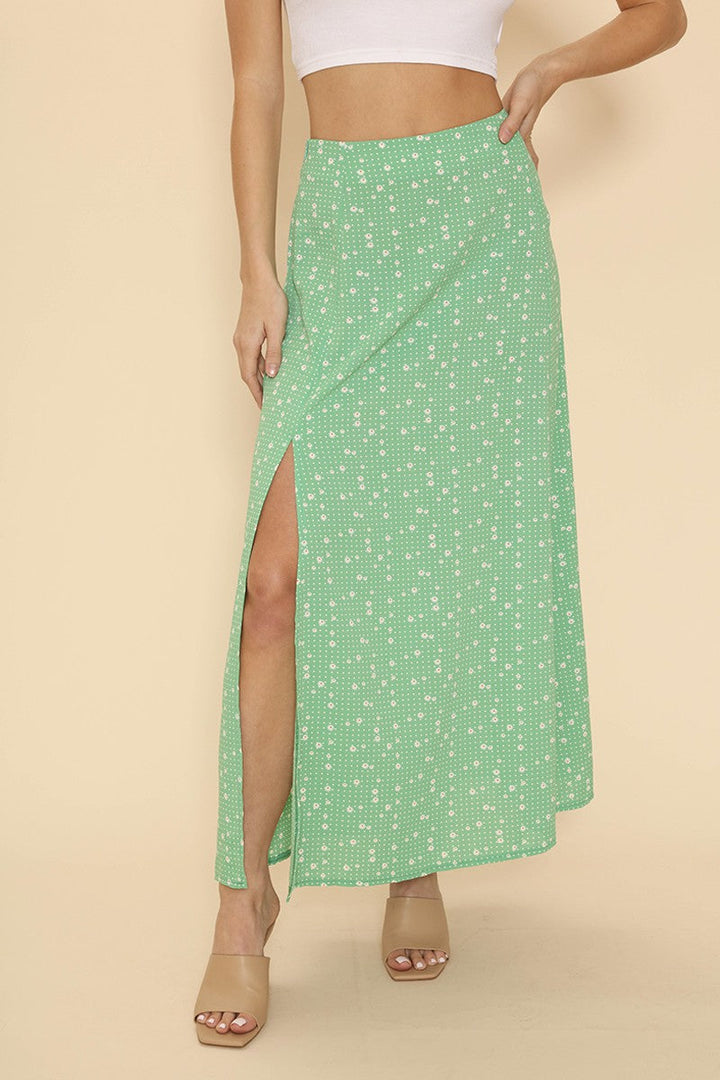 Maxi skirt with slit detail