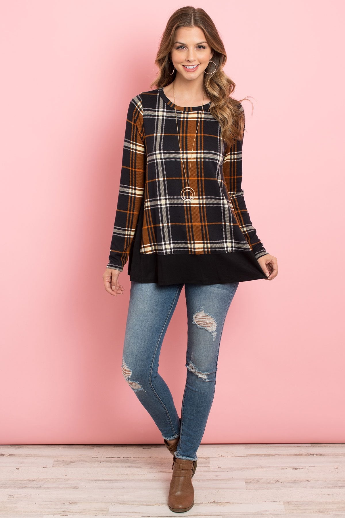 Solid Hem and Side Contrast Plaid Top