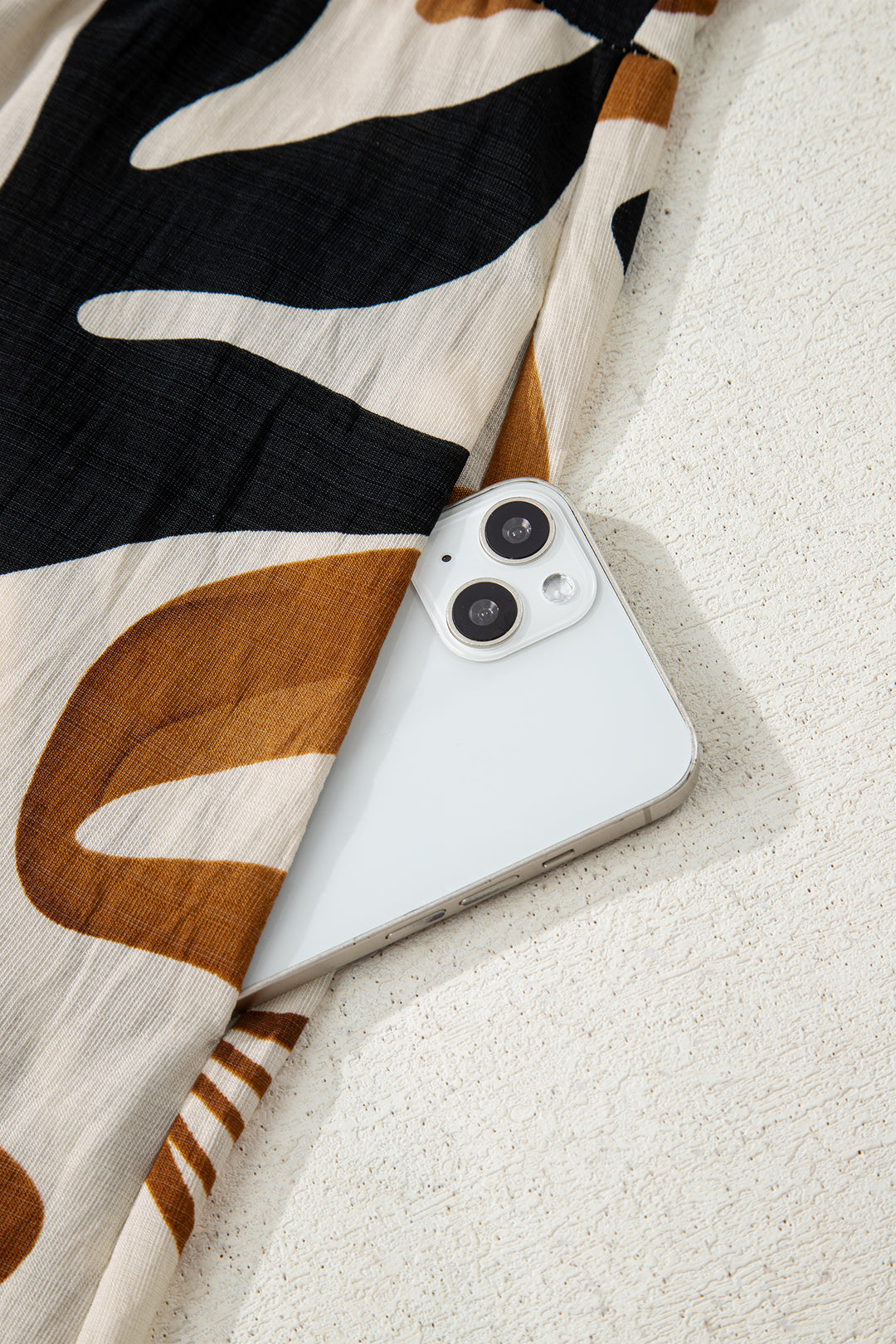 White Plus Size Abstract Print Contrast Collar Split Neck Shift Long Dress