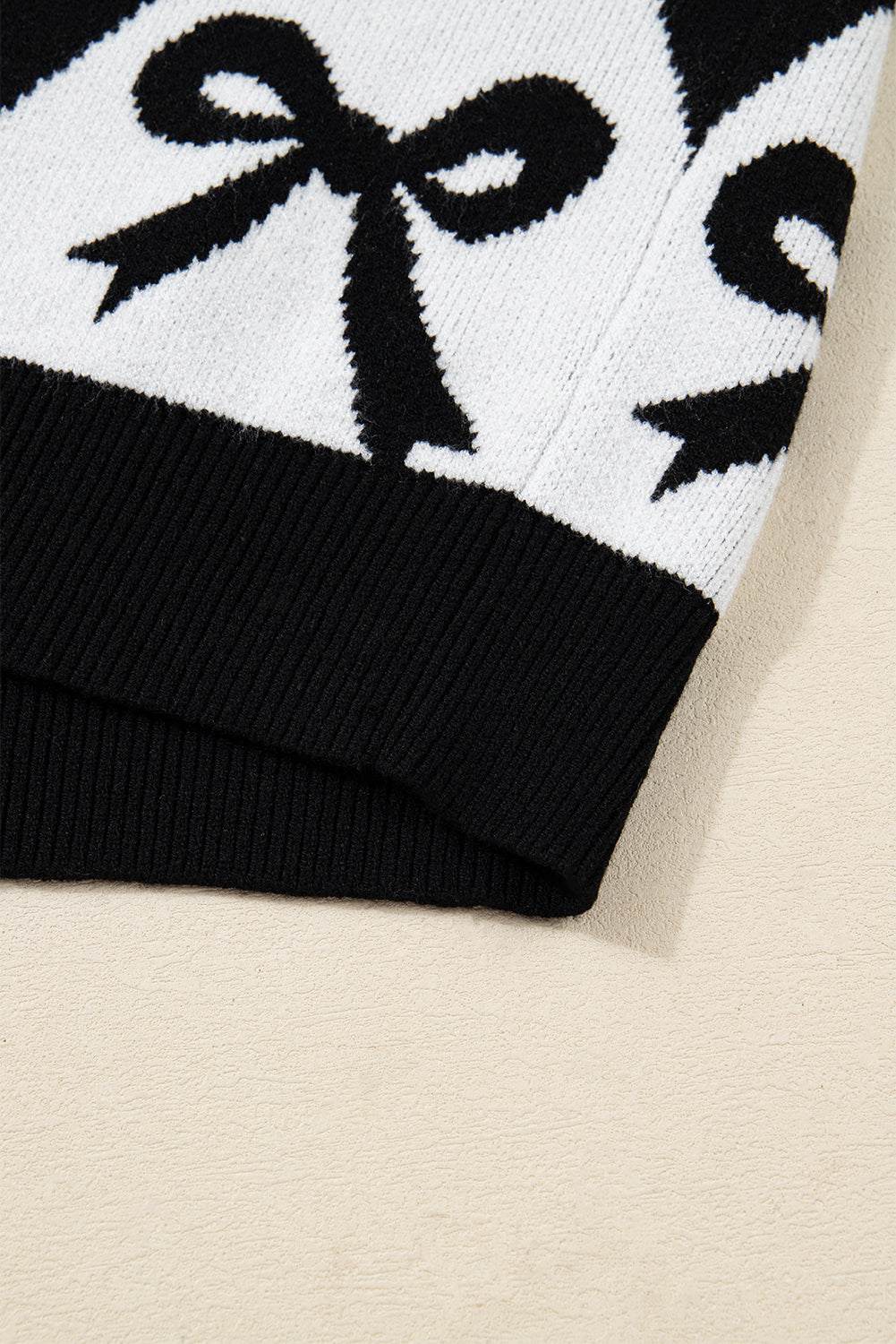 Black Bow Print 2-tone Rhombus Knit Loose Sweater
