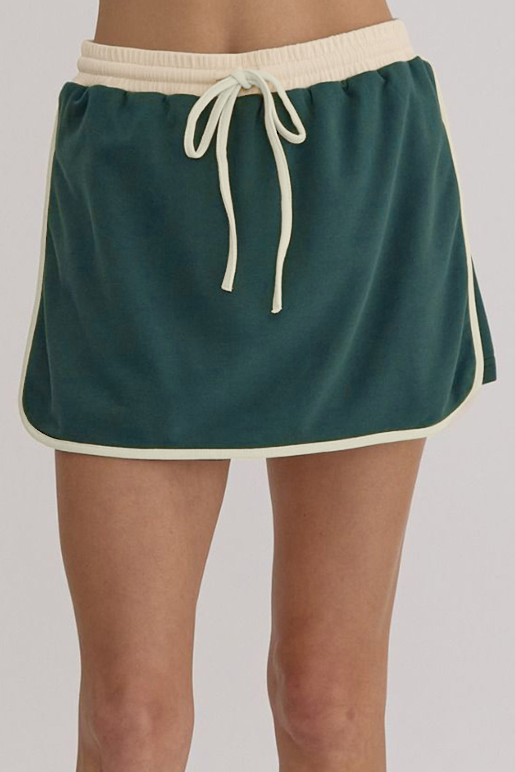 Evergreen Color Contrast Loose Pullover and Lace-up Waist Skirt Set