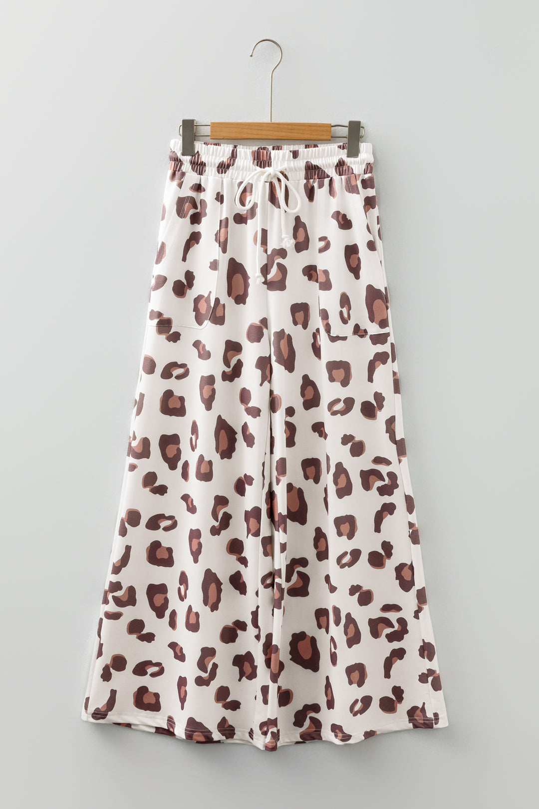 Beige Drawstring Leopard Print Patch Pocket Loose Pants