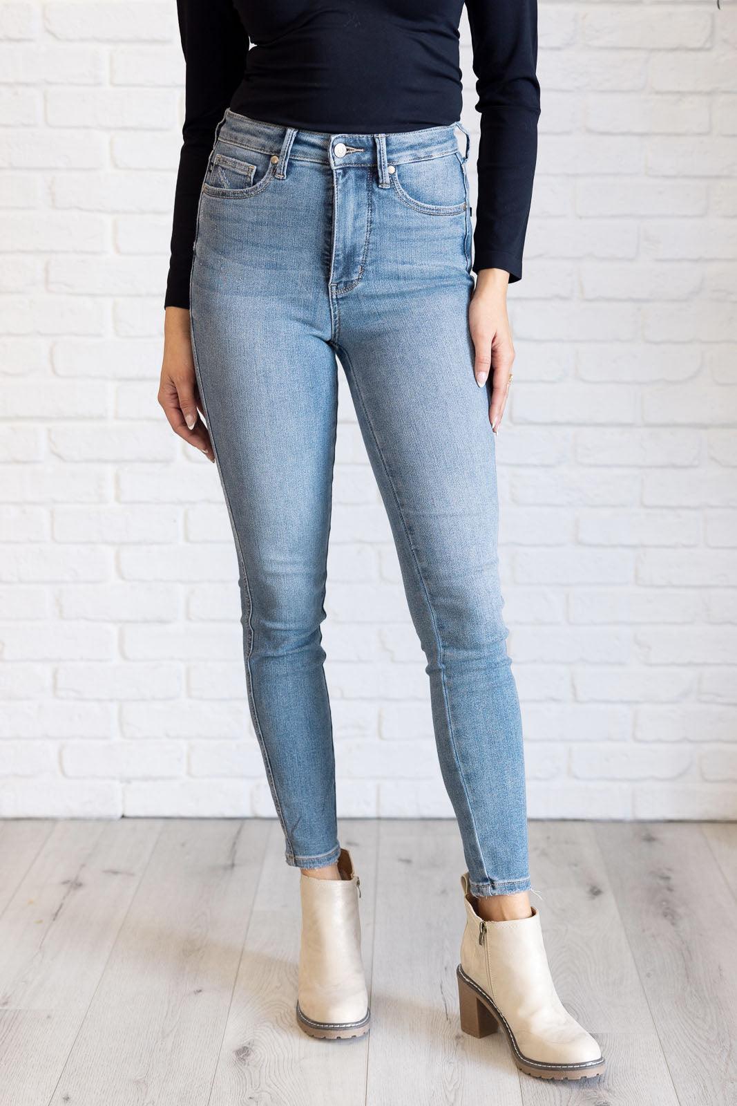 Front angle of Justine high rise skinny jeans