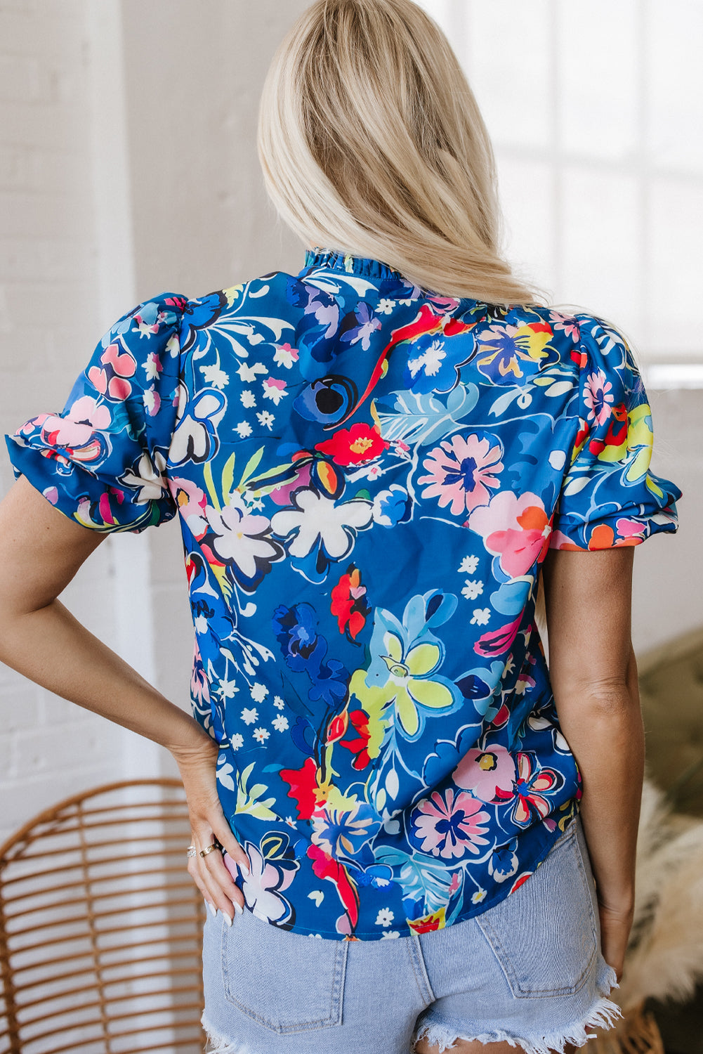 Ainara Flower Puff Short Sleeve Loose Blouse