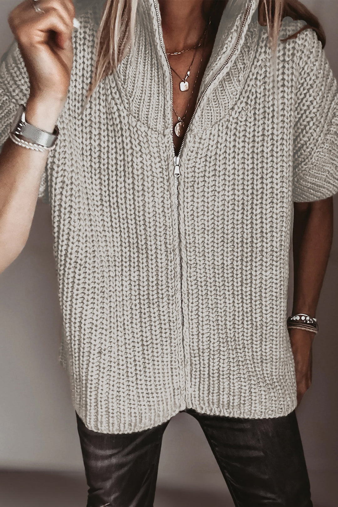 Jet Stream Solid Color Short Sleeve Zipper Knit High Neck Sweater
