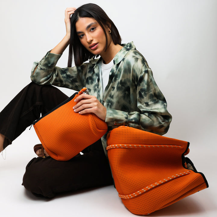 ESSENTIAL POUCH BURNT ORANGE