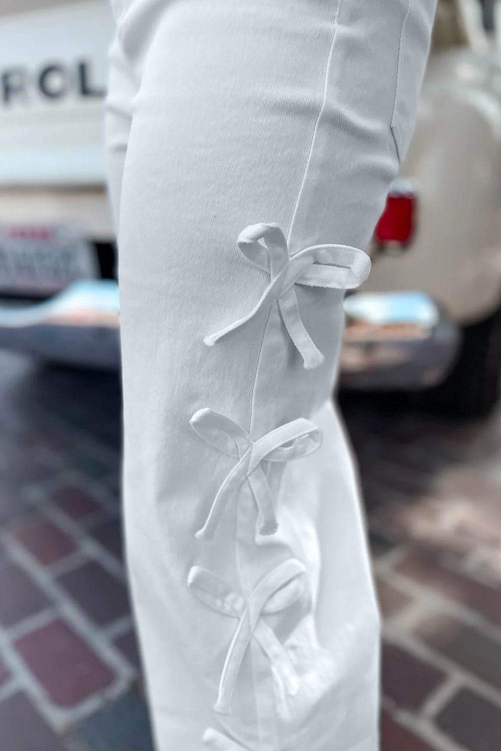 White Bow Knot Side Detail Straight Leg Loose Jeans