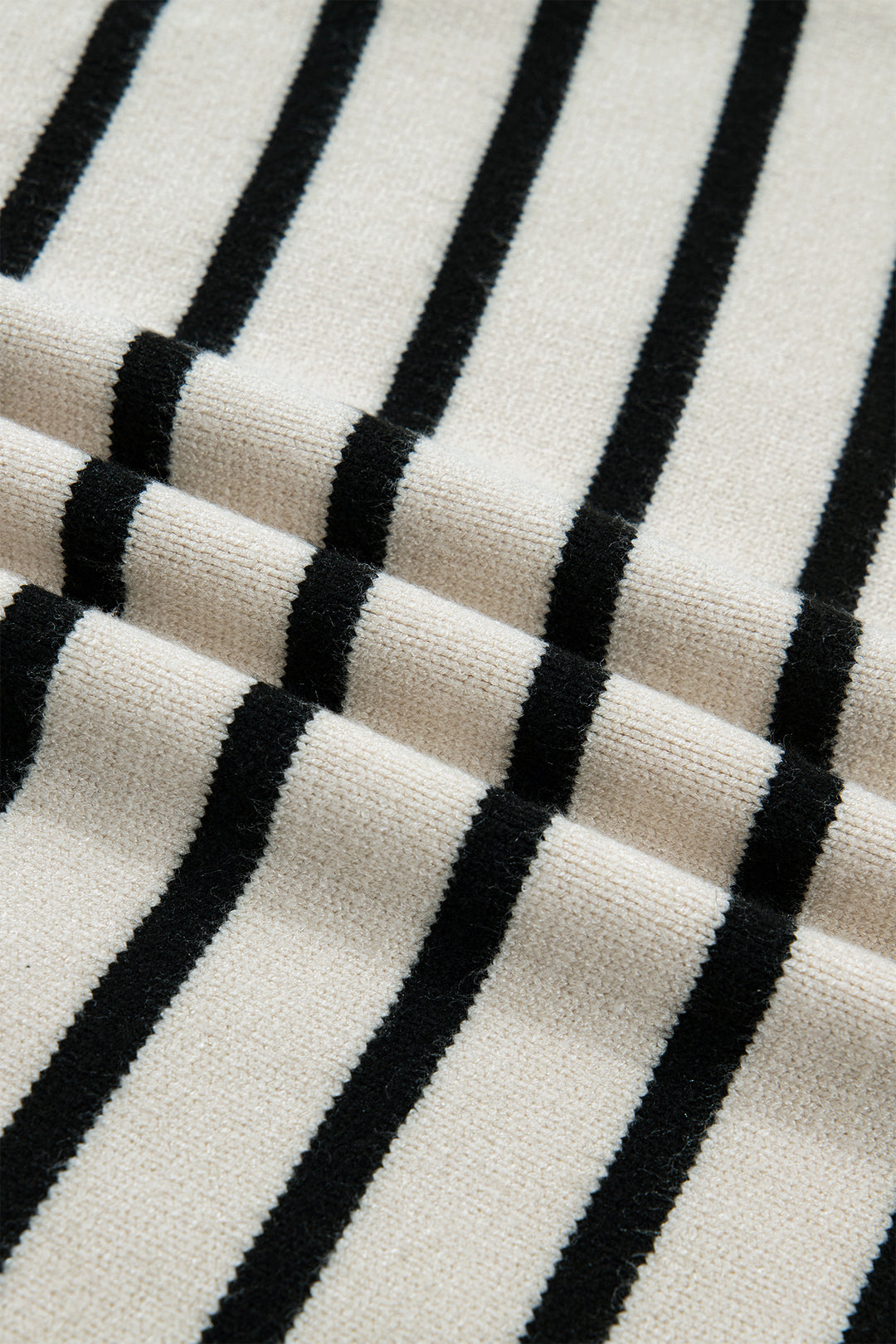Black Stripe Bow Applique Short Sleeve Sweater
