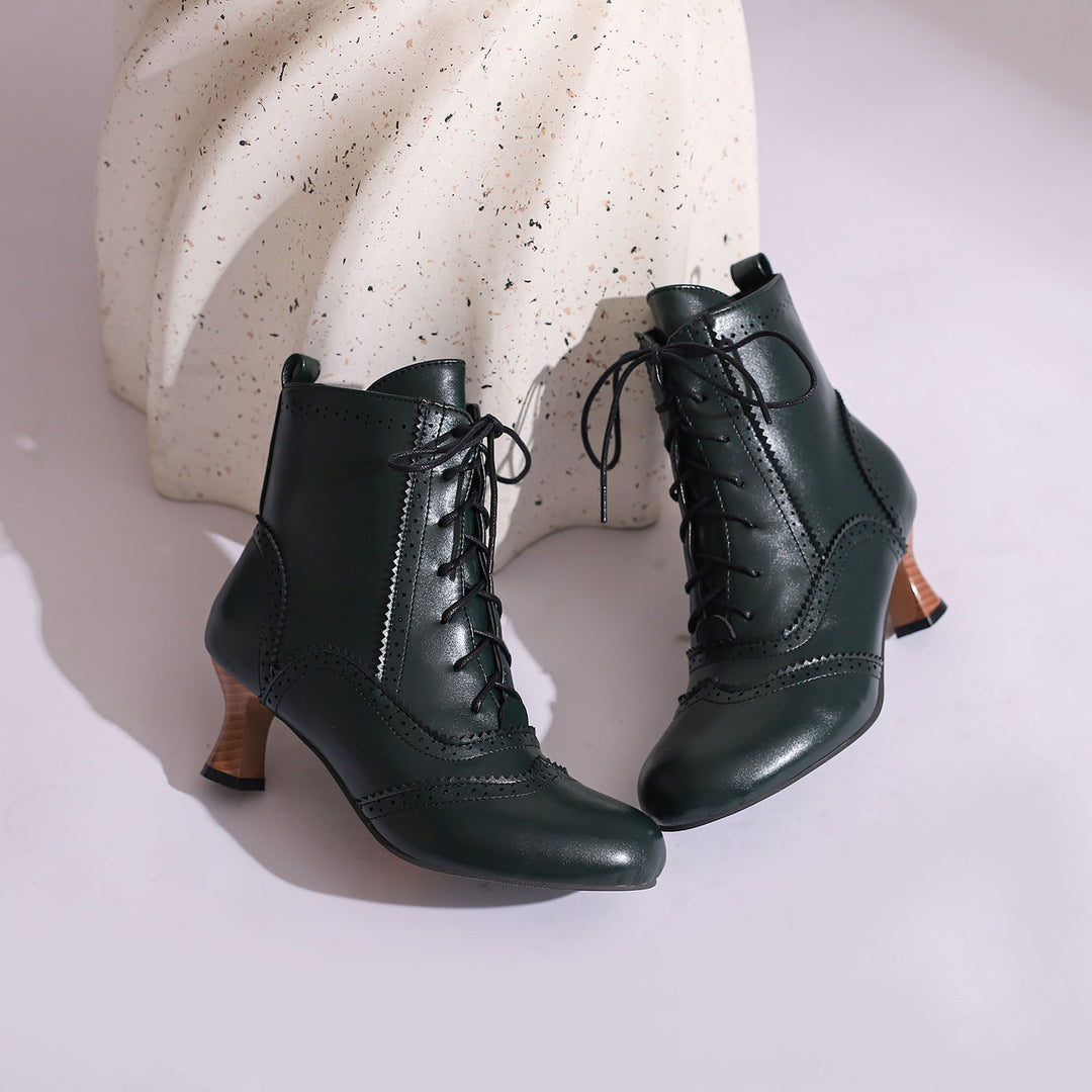 Women’s Dopamine Girl Short Boots – Comic-Con Style Winter Footwear