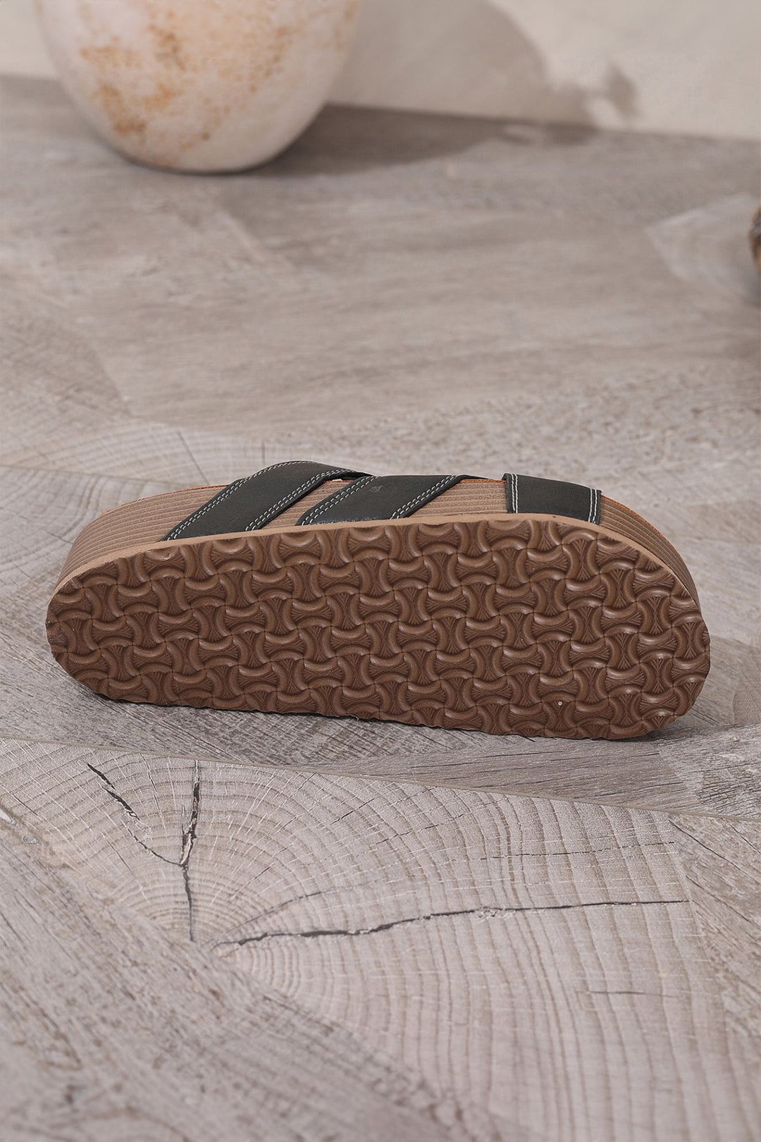 Color black Contrast Stitch Crossed Band Retro Platform Slippers
