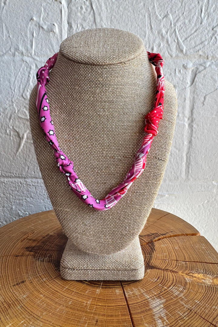 GEMELLI | KNOTTED BANDANA SCARF NECKLACE - PINK AND RED