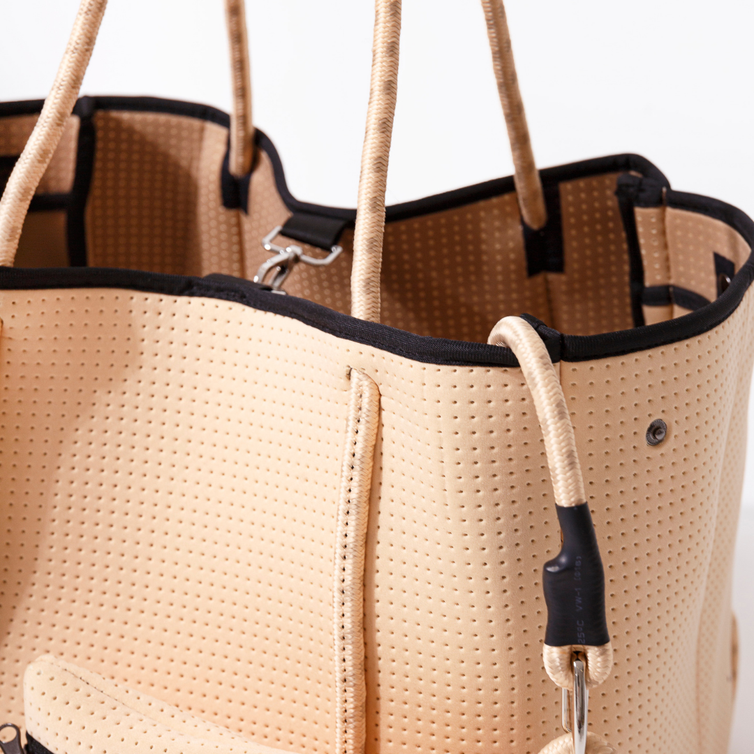 EVERYDAY TOTE SAND