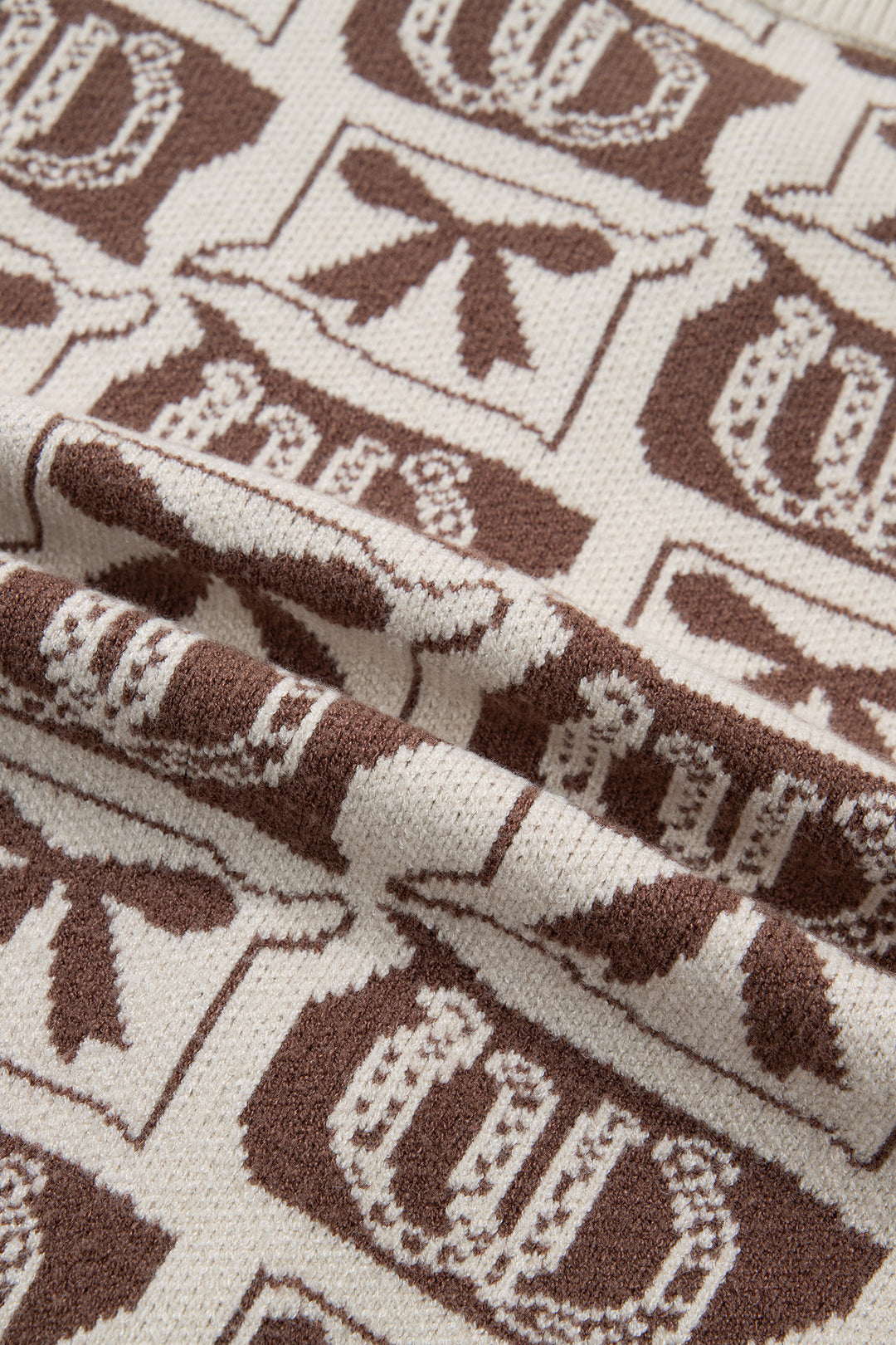Brown Western Horseshoe Bow Pattern Button Front Sleeveless Knit Sweater