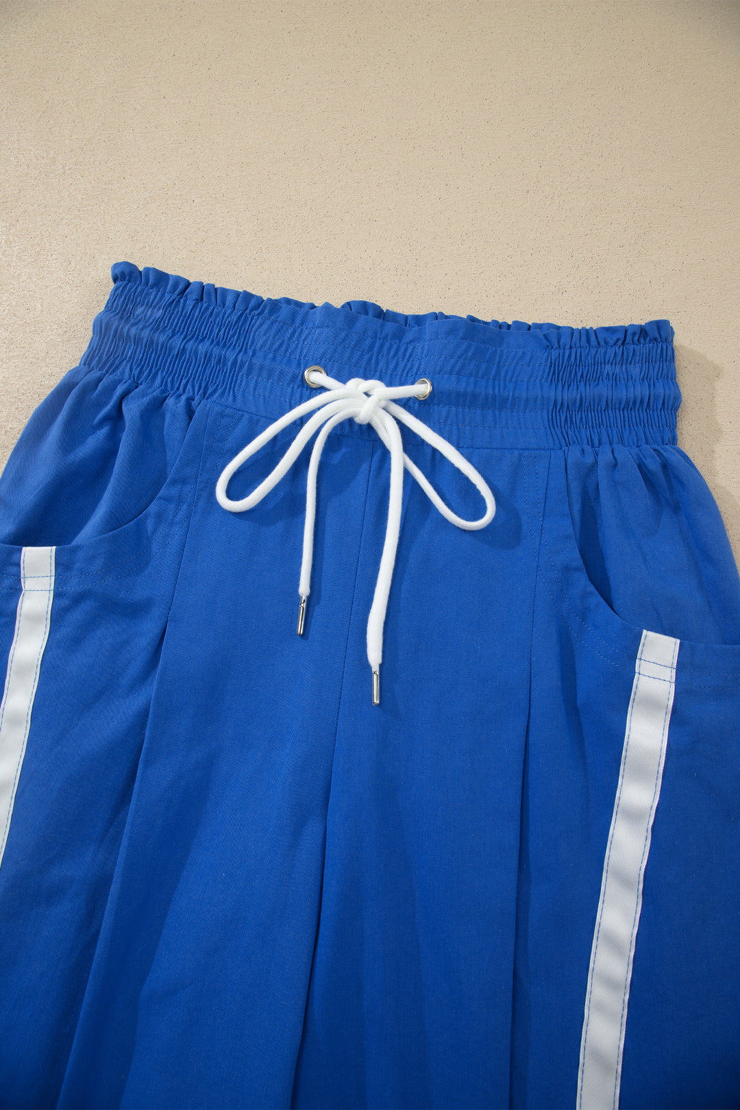 Black Contrast Striped Smocked Waist Drawstring Cropped Casual Pants