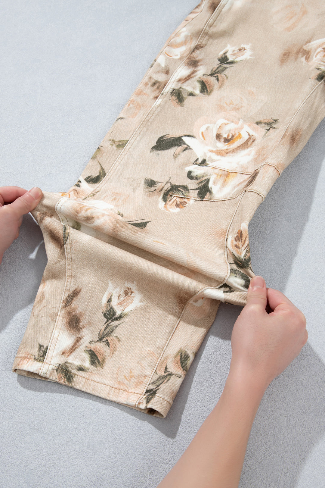 Khaki Retro Floral Print Relaxed Barrel Jeans