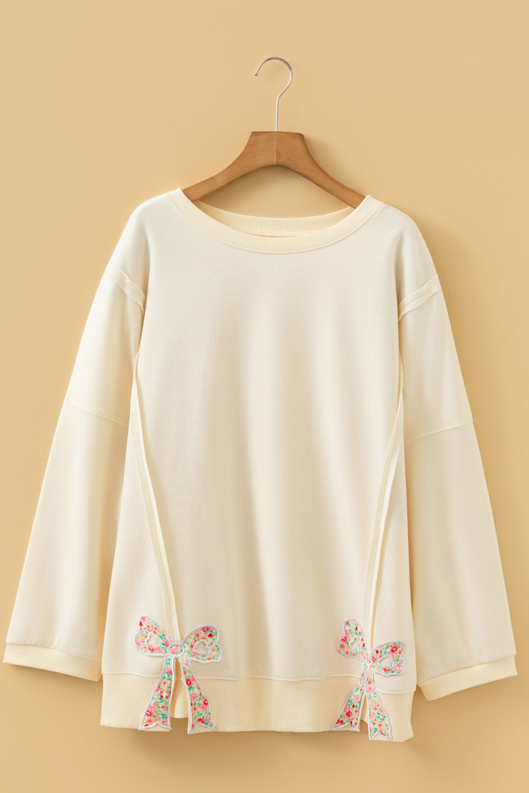 Beige Plus Size Raw Seam Detail Floral Bow Patched Baggy Pullover