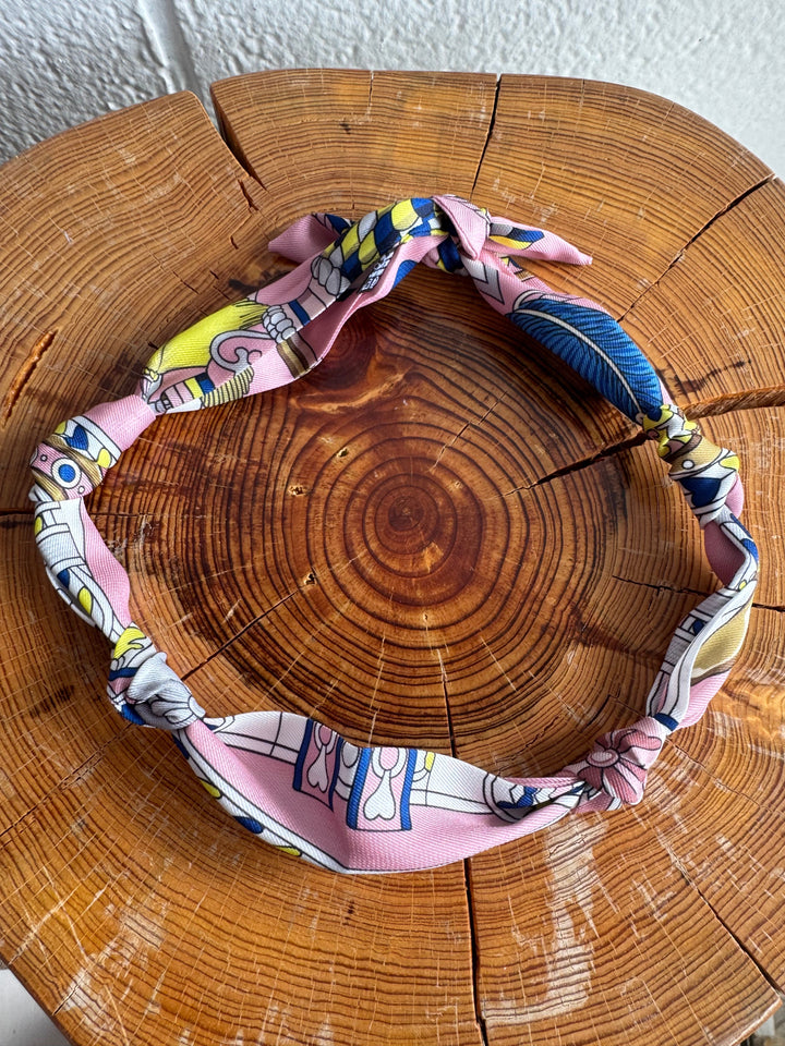 GEMELLI | KNOTTED BANDANA SCARF NECKLACE - BLUSH BELLE