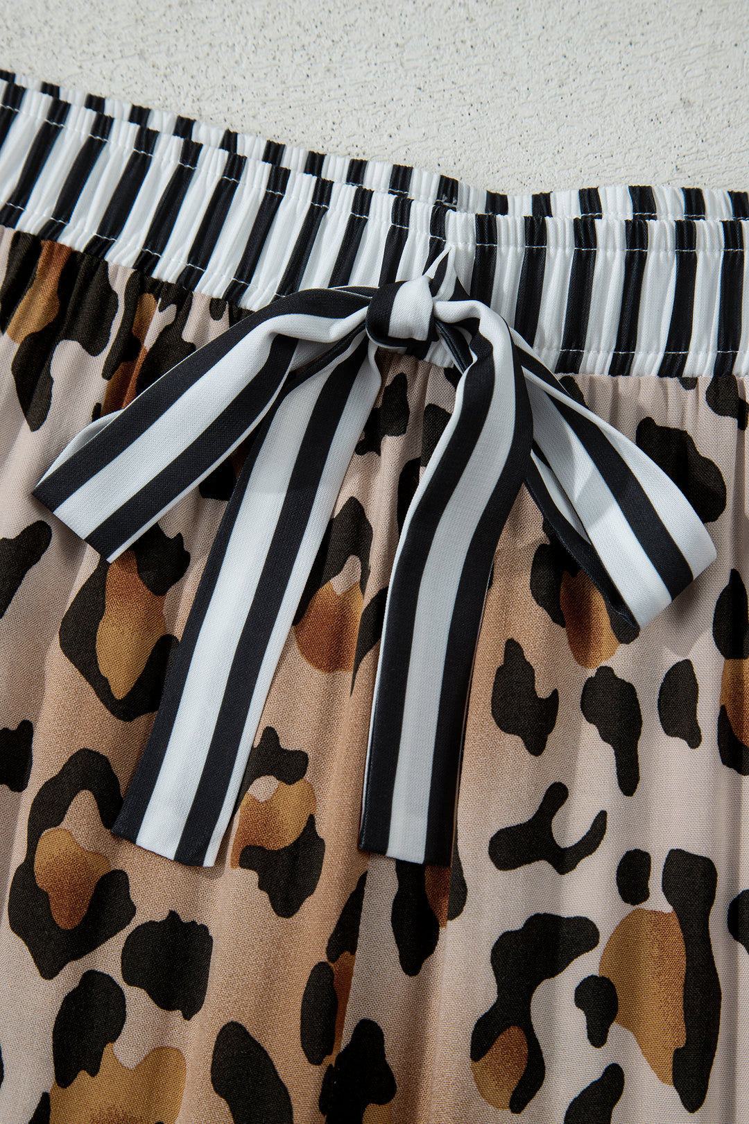 Khaki Plus Leopard Print Contrast Piping Striped Patchwork 2pcs Long Pajama Set