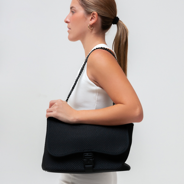 FLAP CROSSBODY BLACK