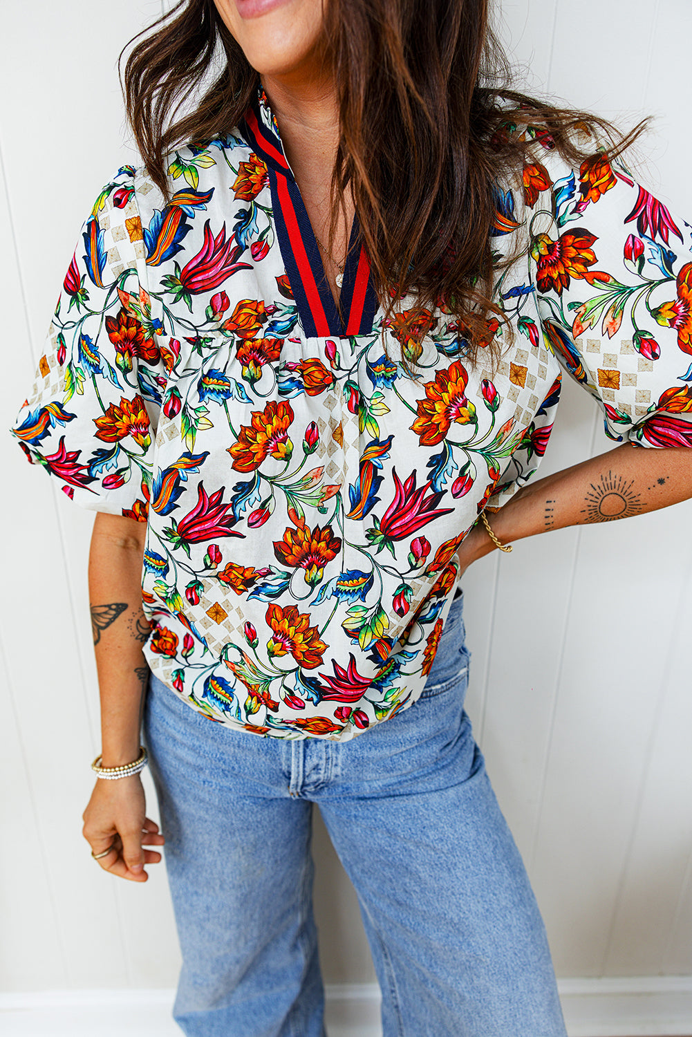 Multicolour Contrasted V Neckline Floral Puff Short Sleeve Blouse