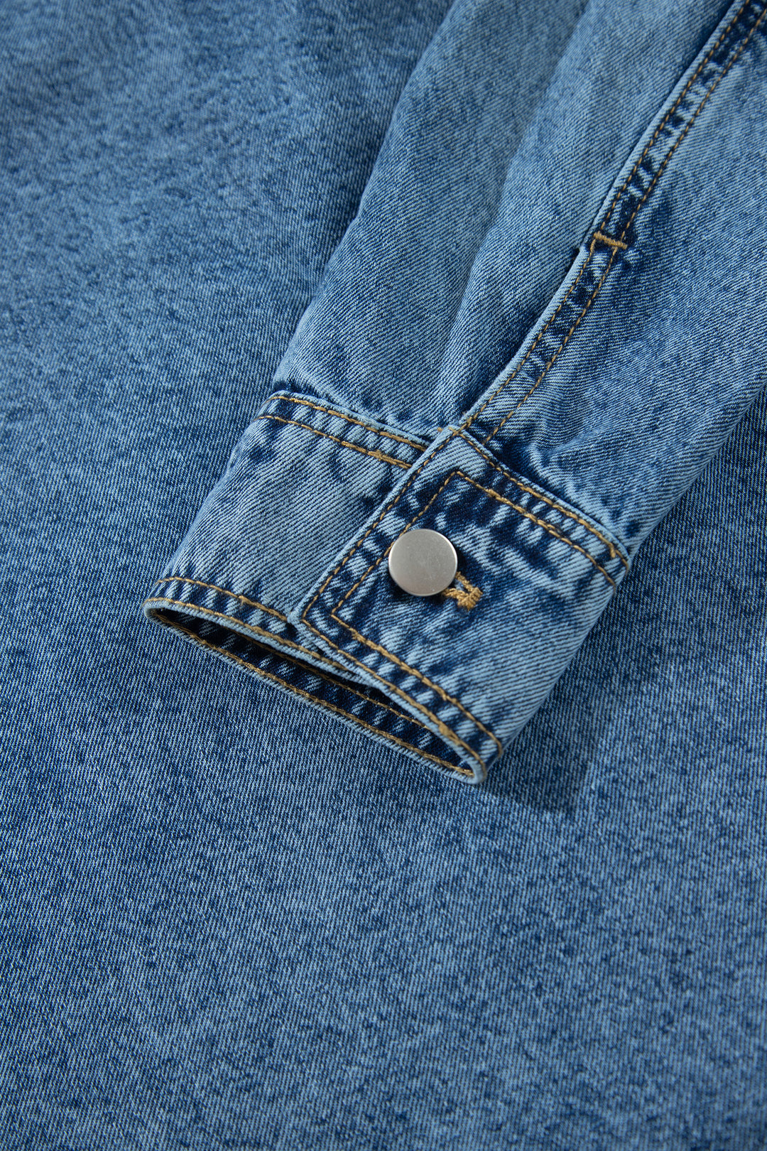 Sail Blue Rivet Embellished Western Style Regular Fit Long Sleeve Denim Jacket
