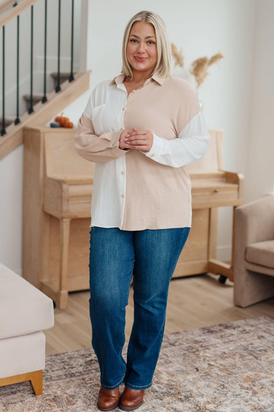 Plus-size model in Block Party Button Down and jeans