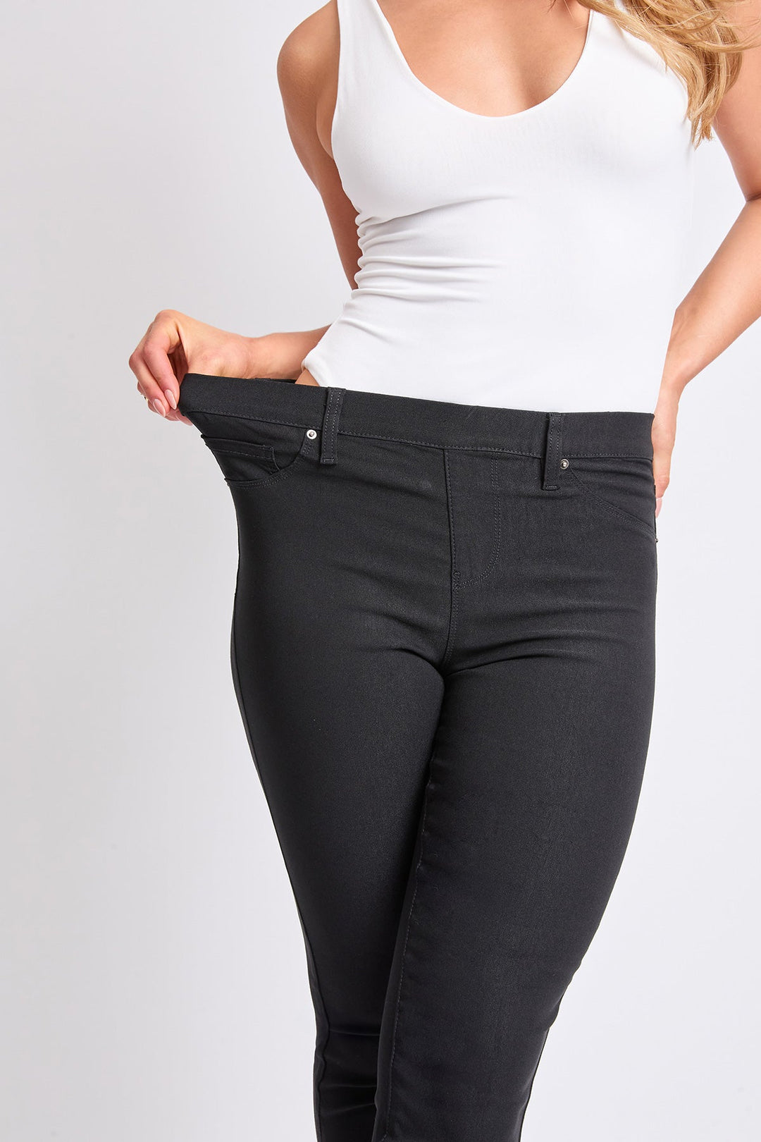 Women's Hyperstretch Pull On Capri