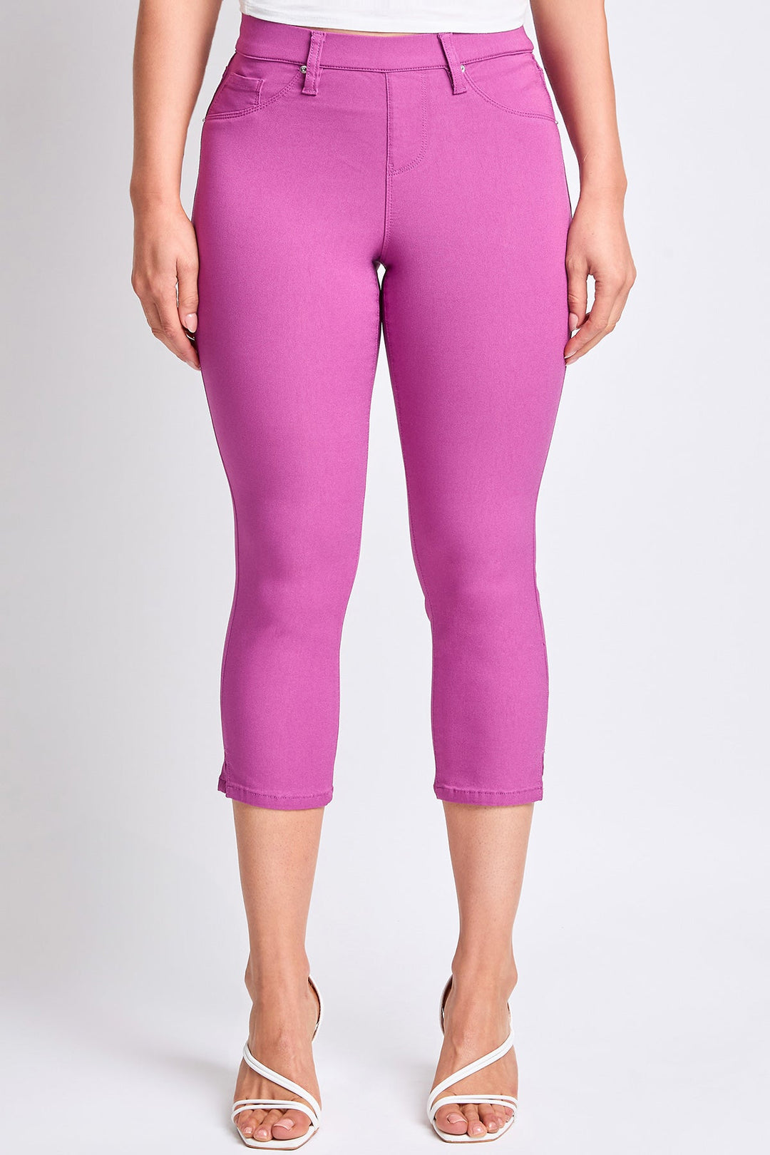 Women's Hyperstretch Pull On Capri