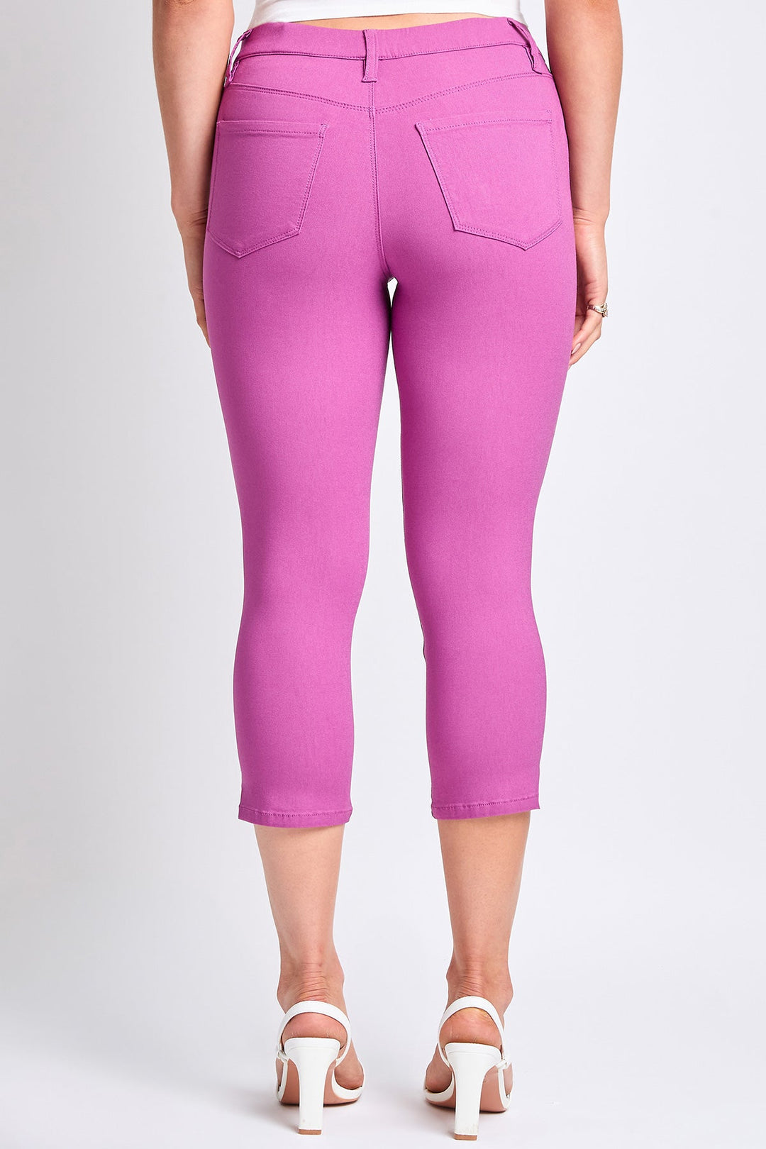 Women's Hyperstretch Pull On Capri
