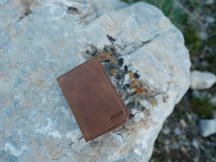 Kona Minimalist Bifold