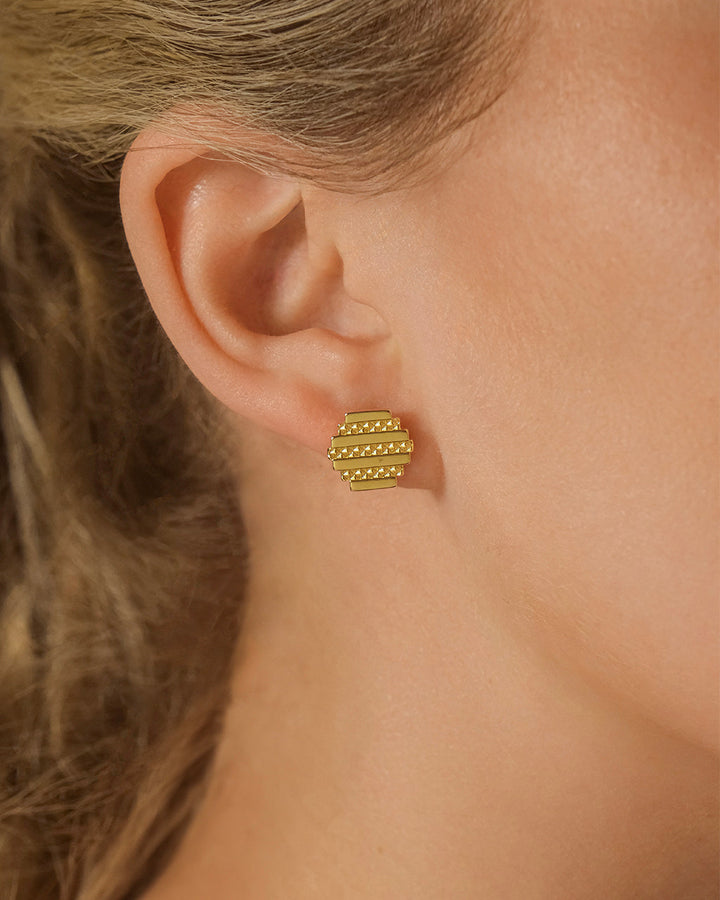 Sezia Textured Stud Earrings