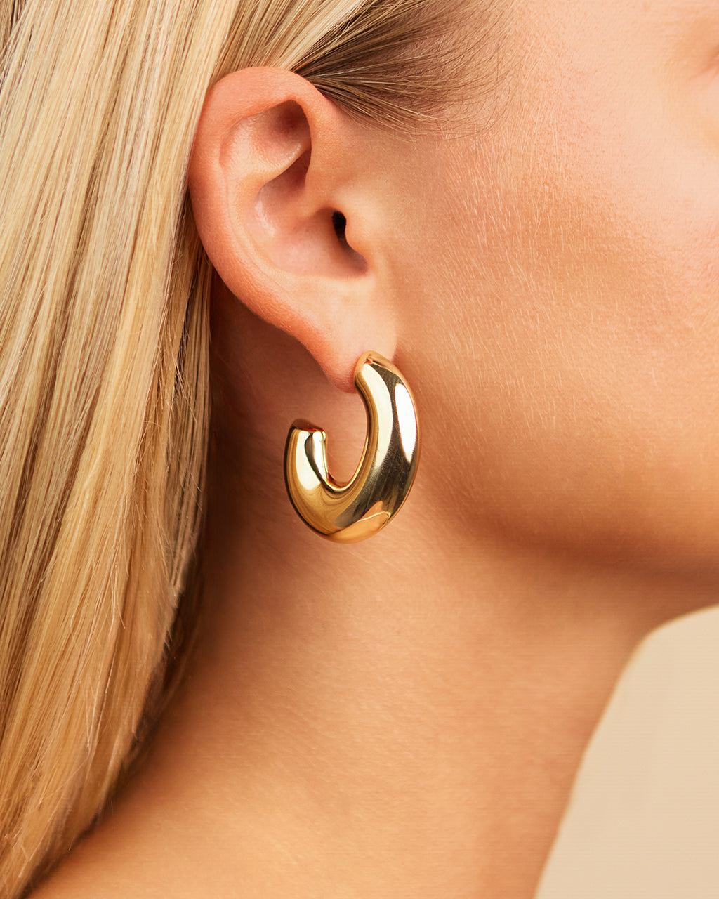 Avril Elongated Chunky Hoop Earrings