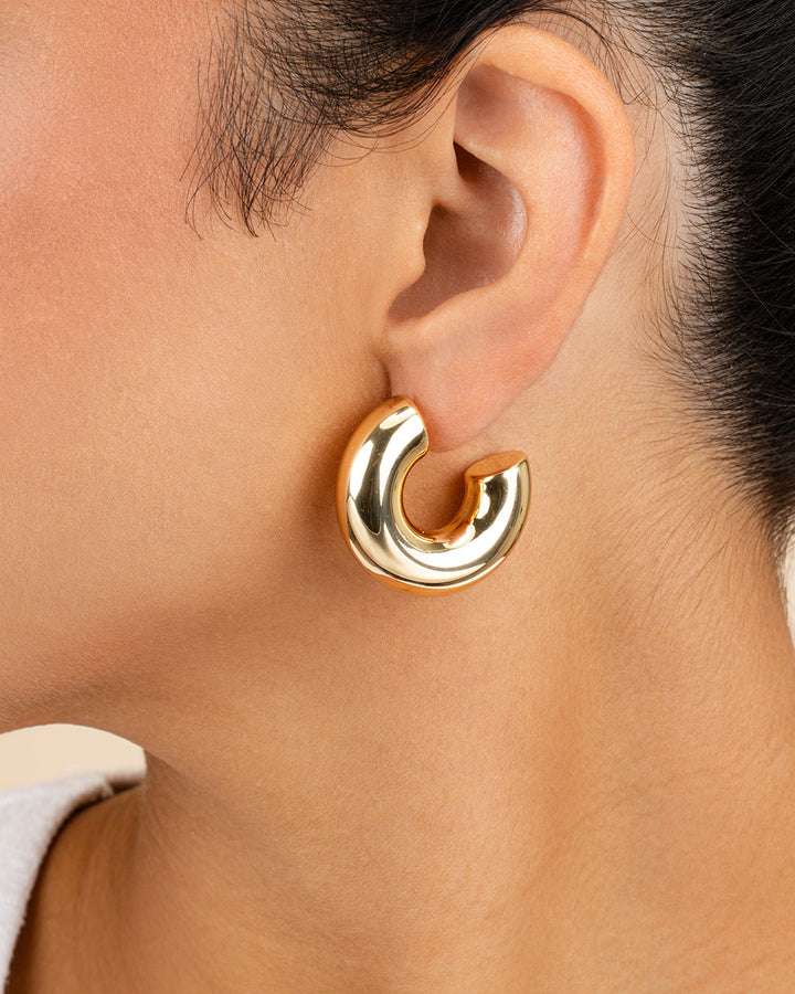 Wynonna Polished Tube Hoop Earrings