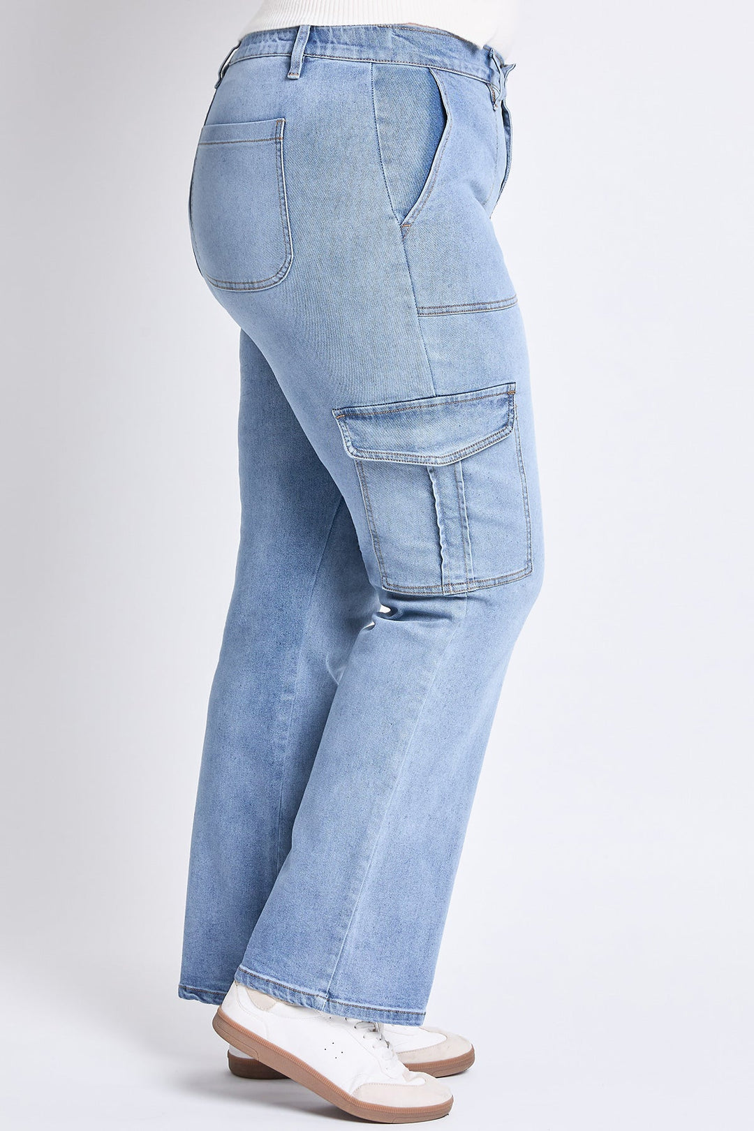 Women's Plus High Rise Elastic Waist Cargo Straight  Jeans