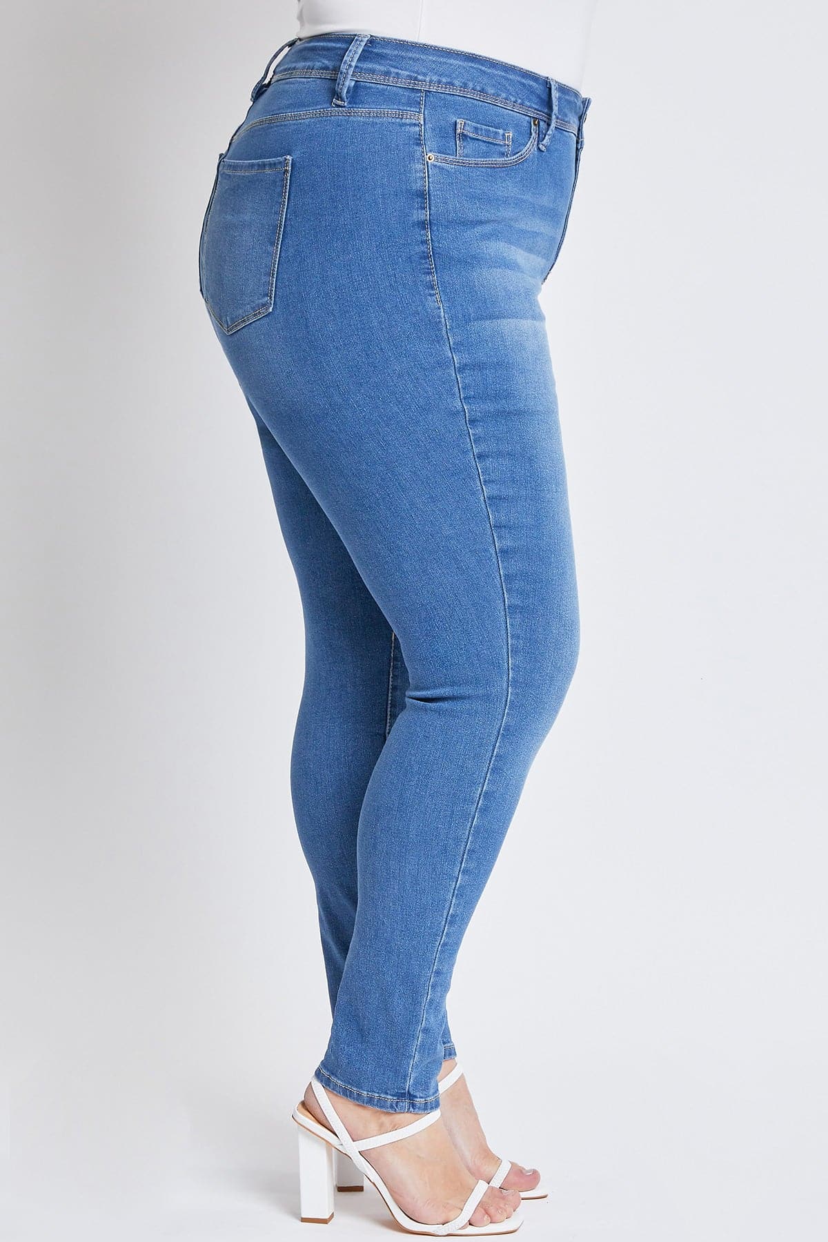 Women's Plus Essential Sustainable Skinny Jeans