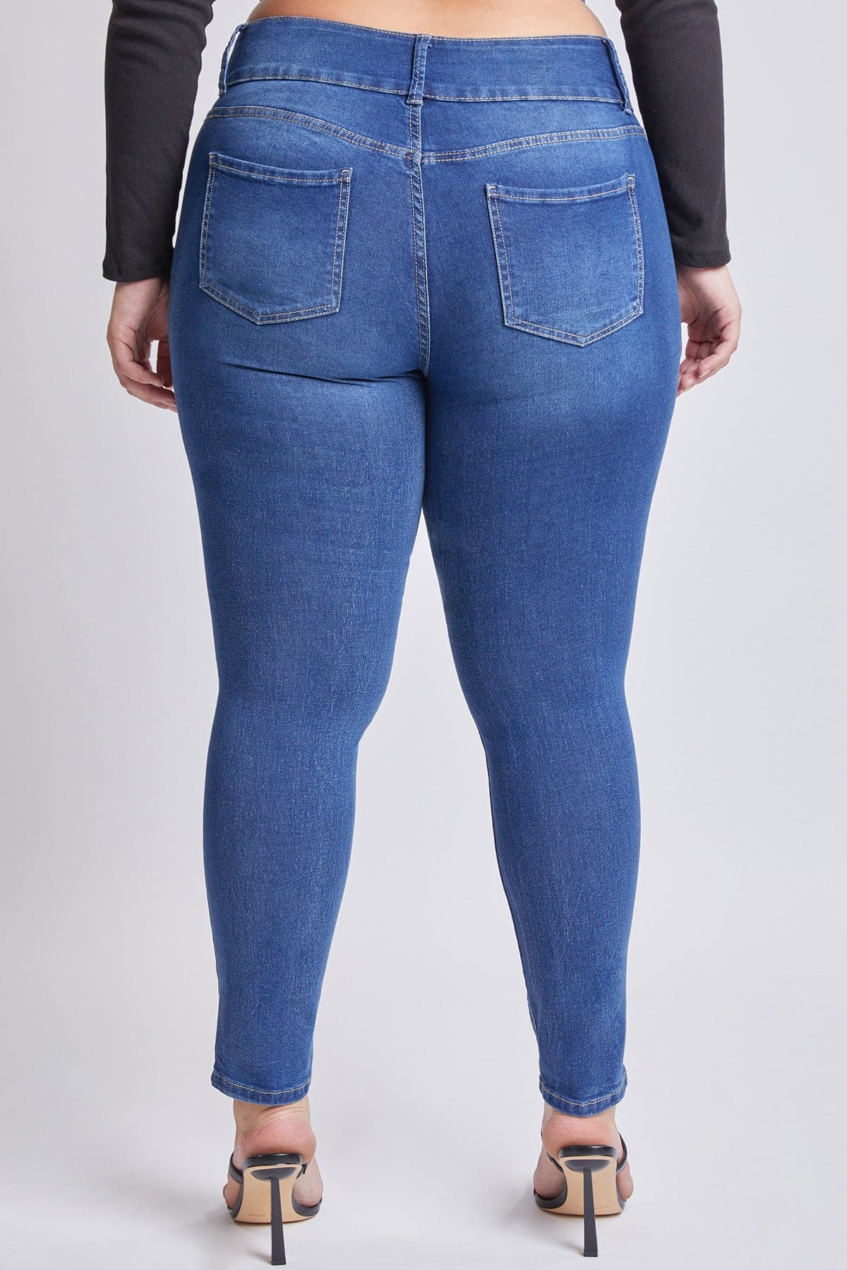 Women's Plus Essential  Skinny Jeans