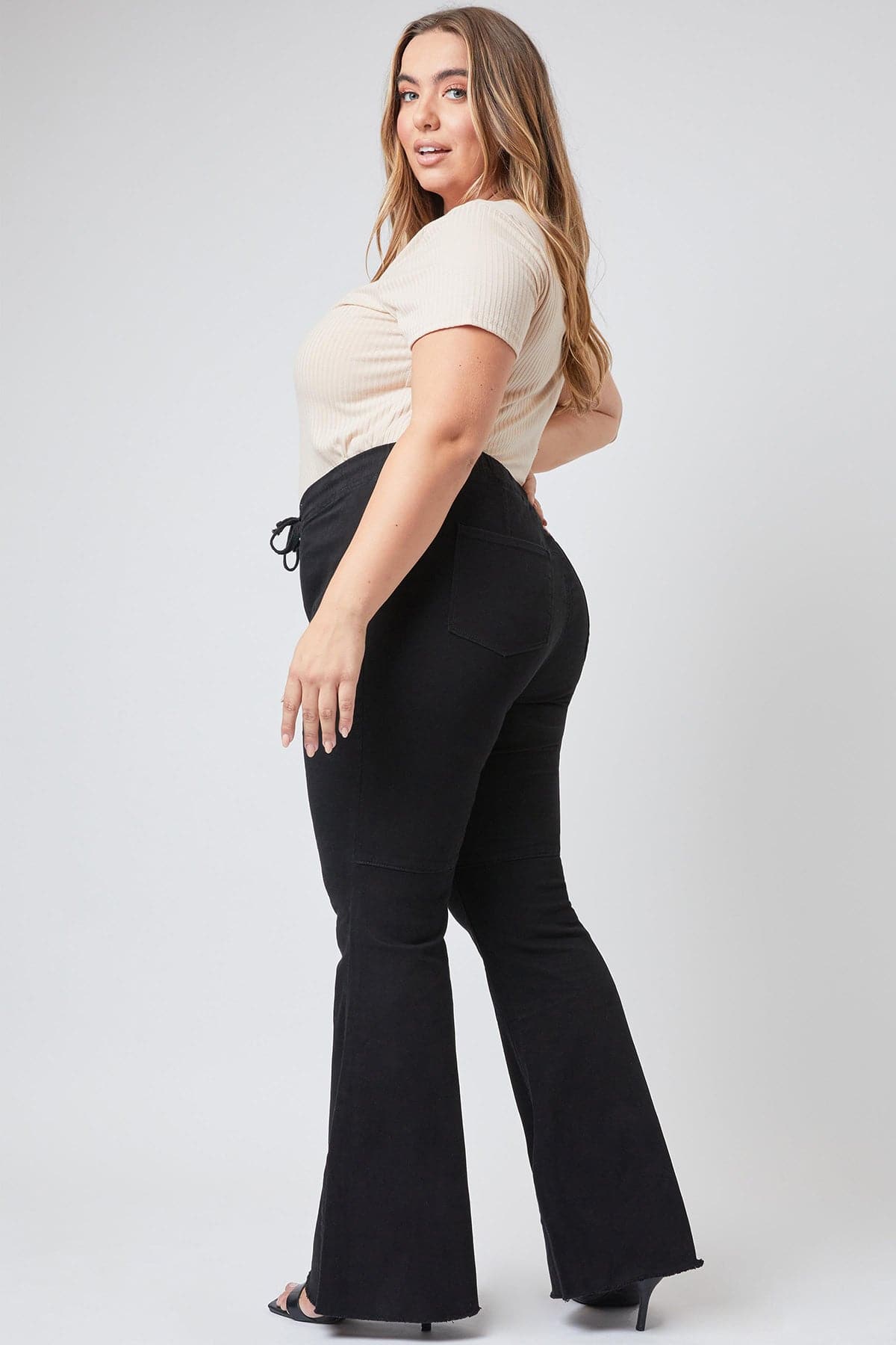 Women's Plus Size Pull On Fray Hem Flare Jean