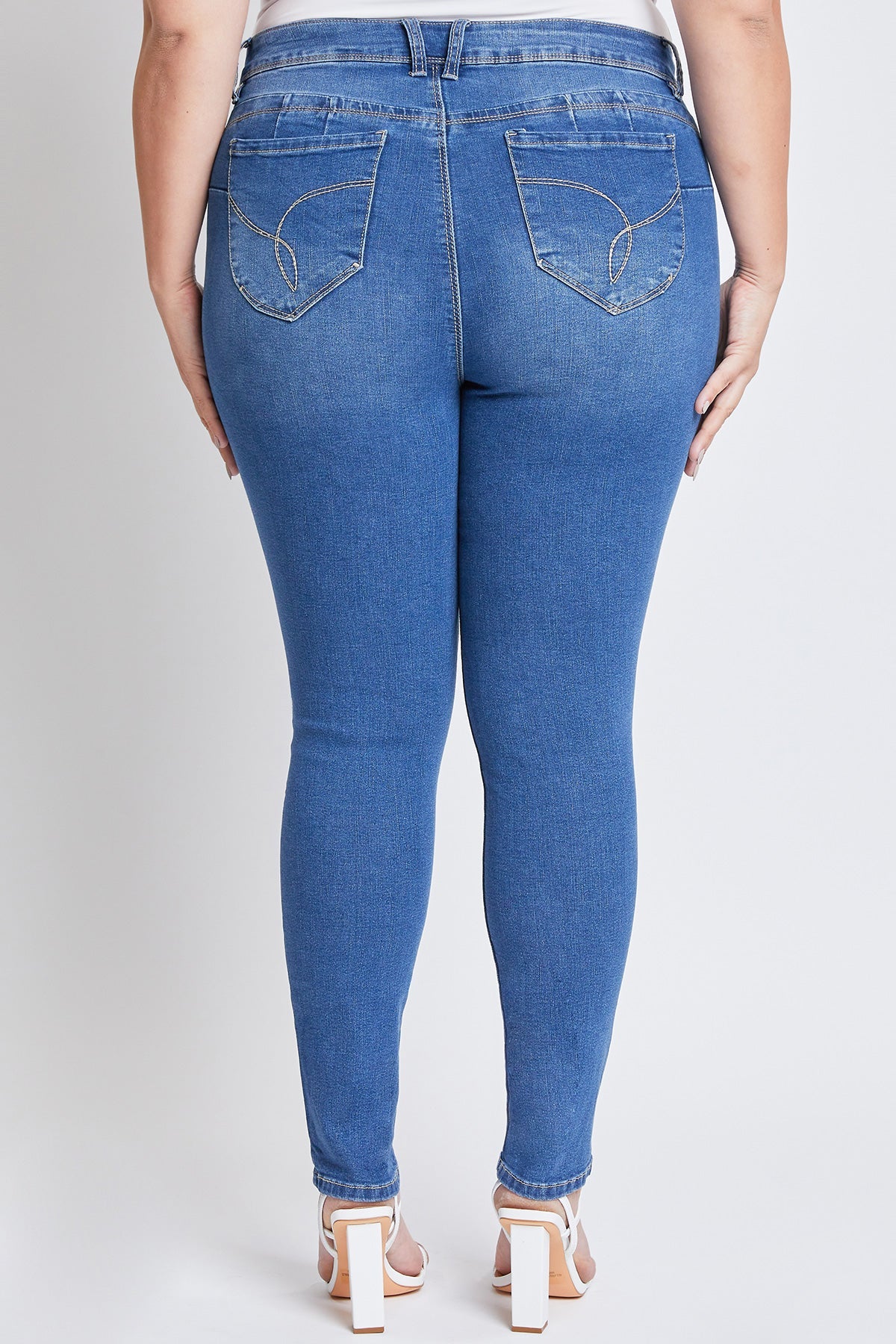 Women's Plus Sustainable WannaBettaButt Skinny Jeans