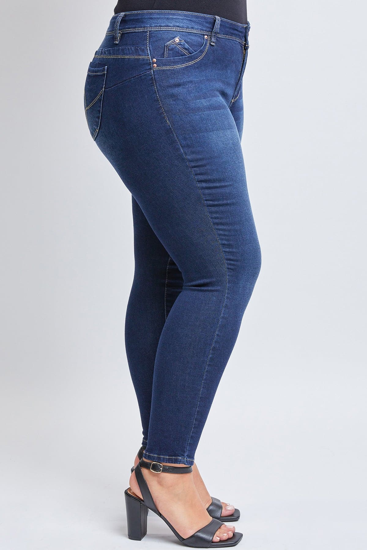 Women's Plus Sustainable WannaBettaButt Skinny Jeans