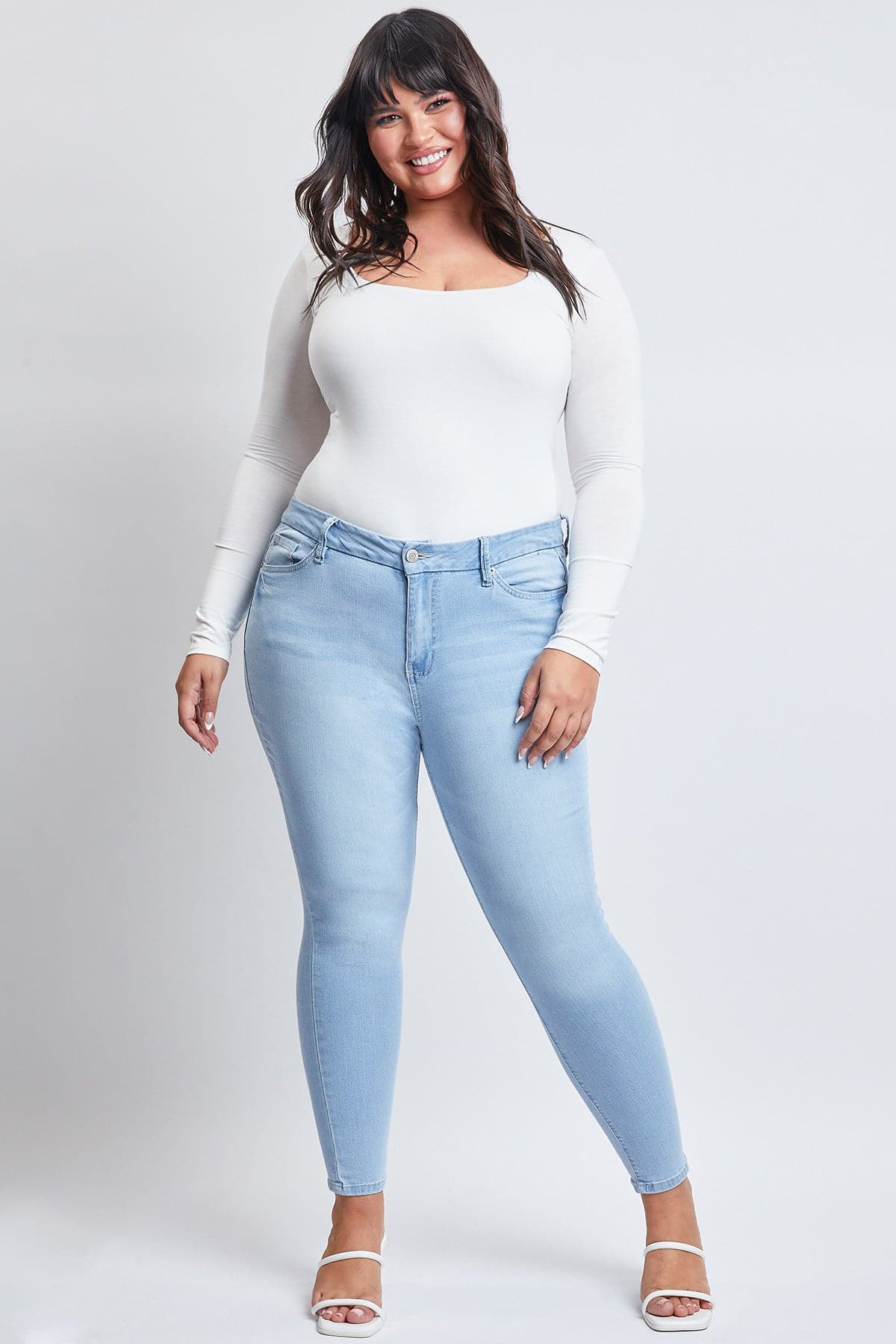 Women's Plus Size  Sustainable Curvy Fit  Skinny Jeans