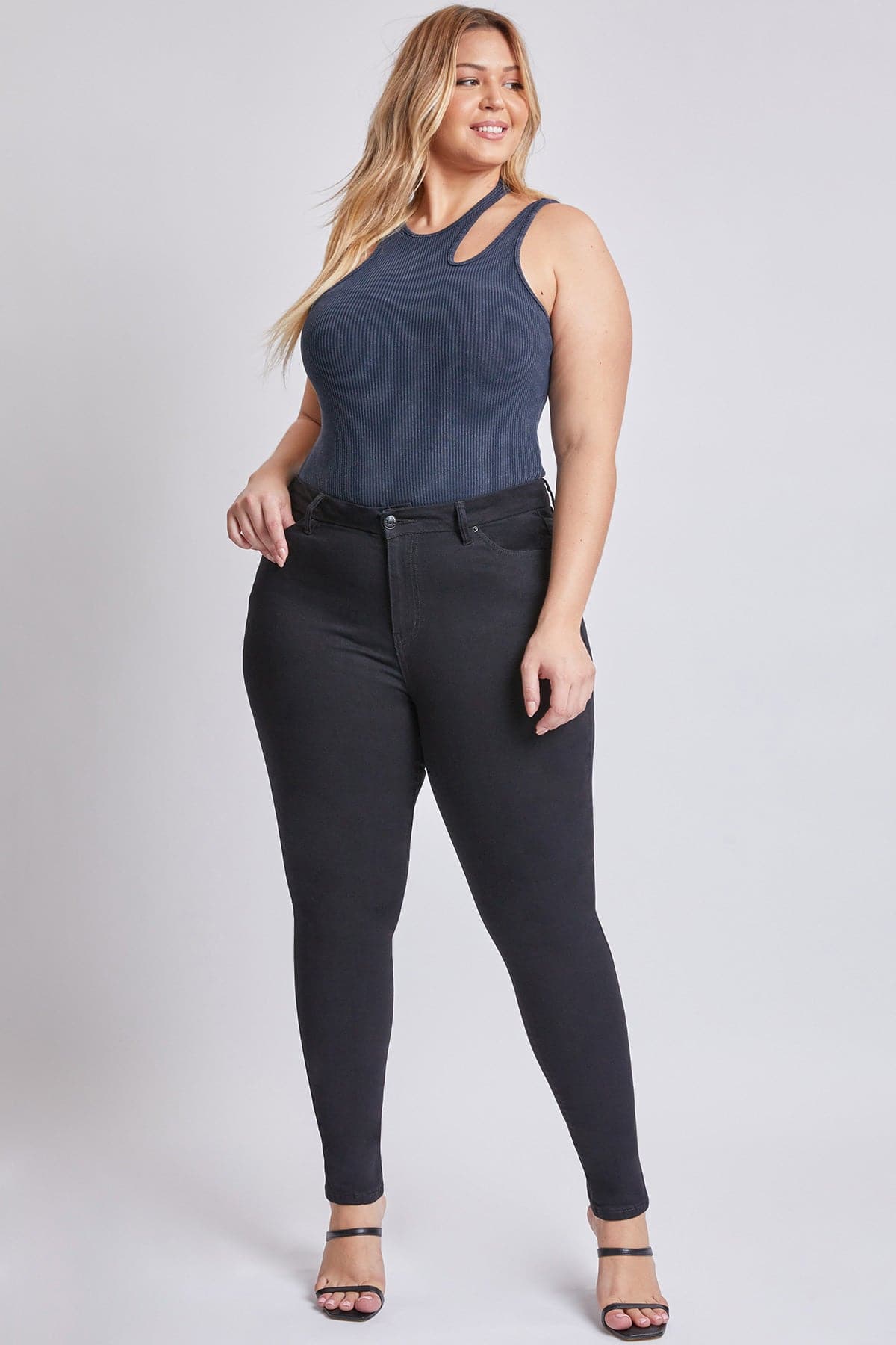 Women's Plus Size  Sustainable Curvy Fit  Skinny Jeans