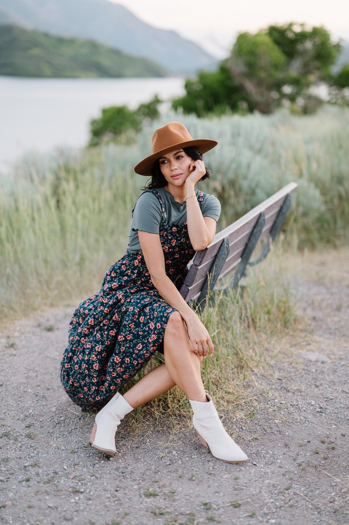 Shay Overall Dress in Floral Navy