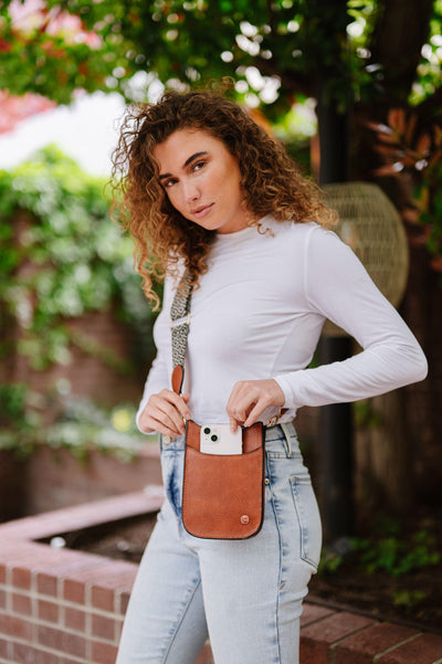 Robyn Crossbody