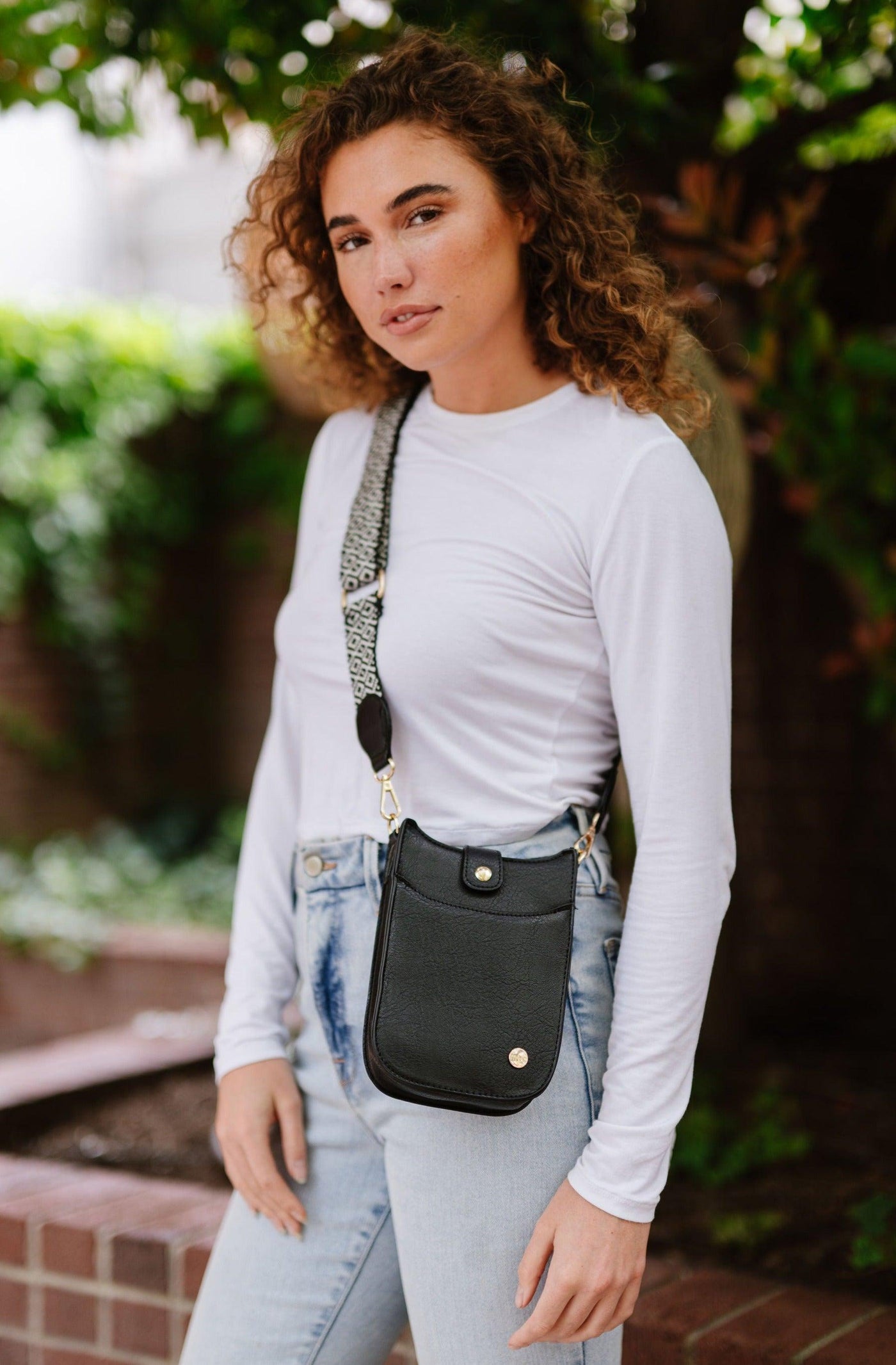 Robyn Crossbody