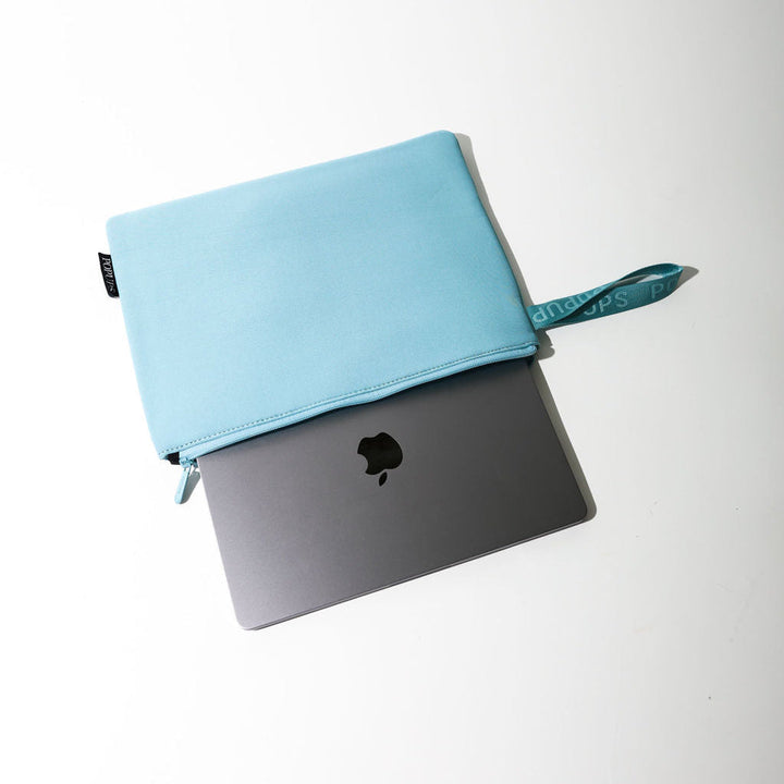 LAPTOP SLEEVE SKY BLUE