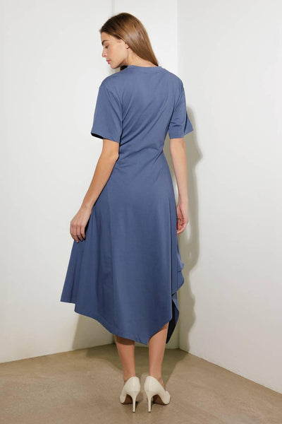 RIGHT ON CUE KNIT MIDI DRESS