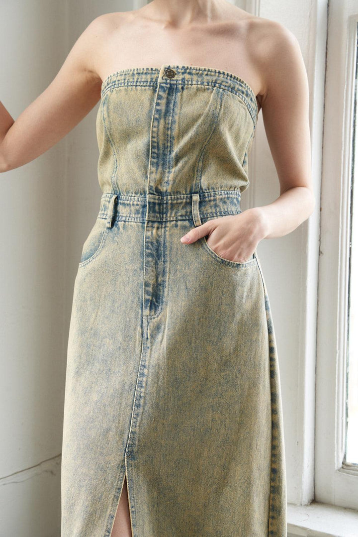 UNBEATABLE MEMORIES MIDI DRESS